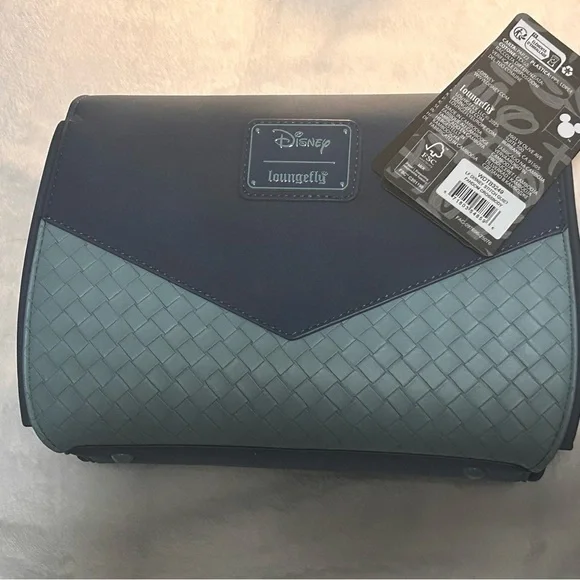 LoungeFly stitch crossbody - Picture 5 of 5